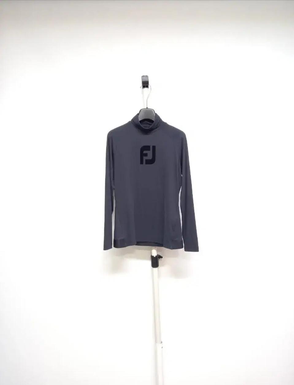 풋조이골프 춘추 블랙 하이넥 사방스판 티 66