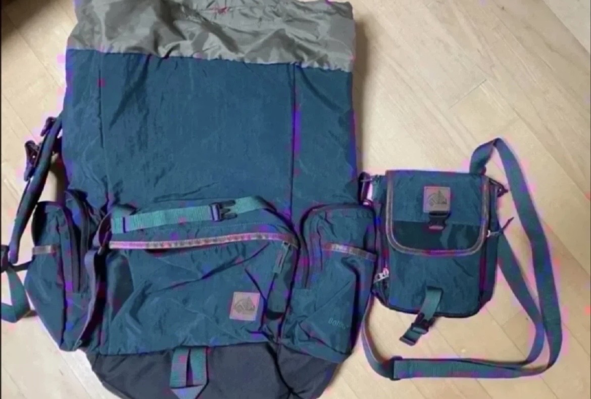 컬럼비아 28L 등산가방 백팩 & 메신저백 거의 새상품