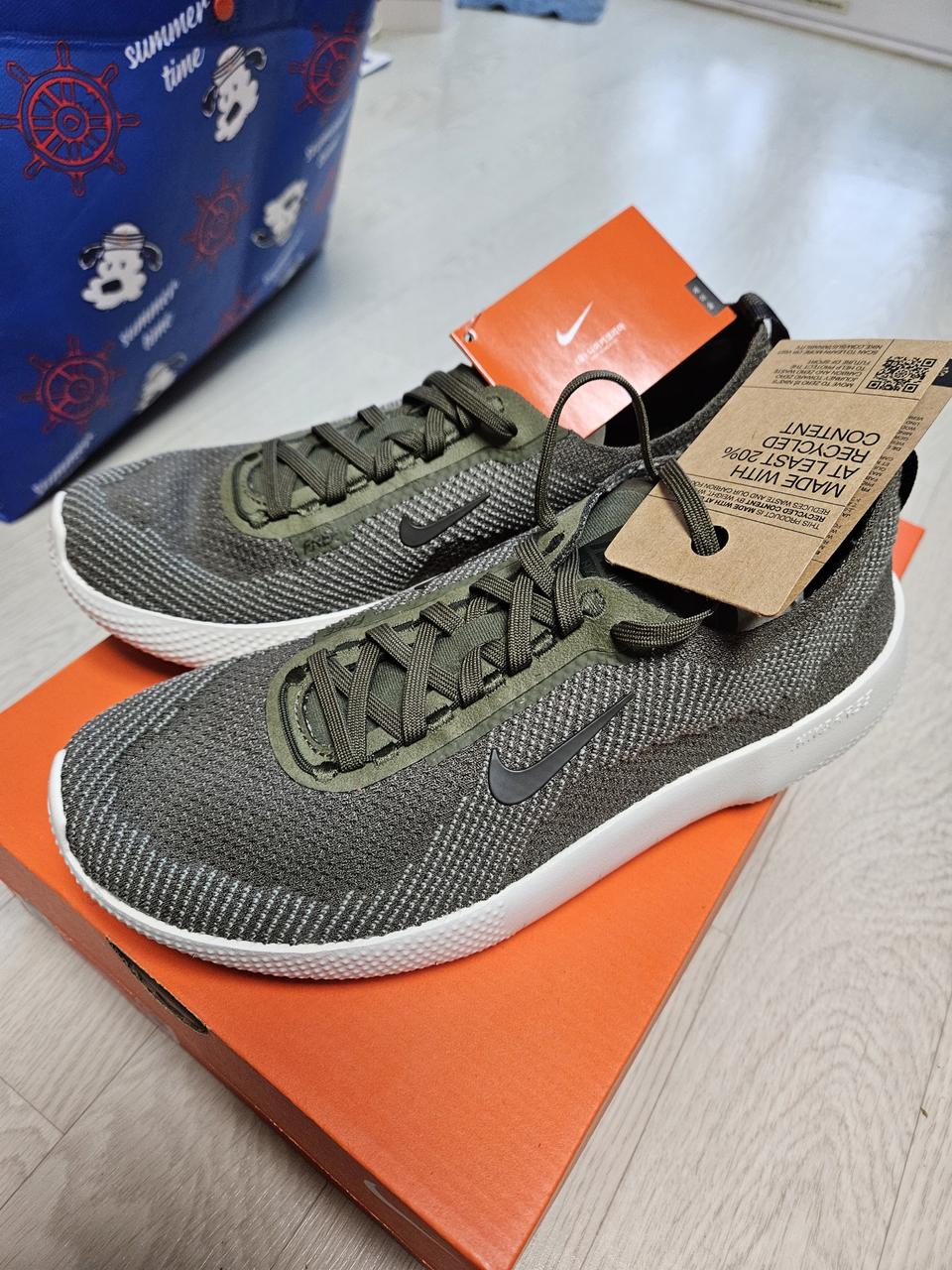 나이키 프리 2025 US8 260