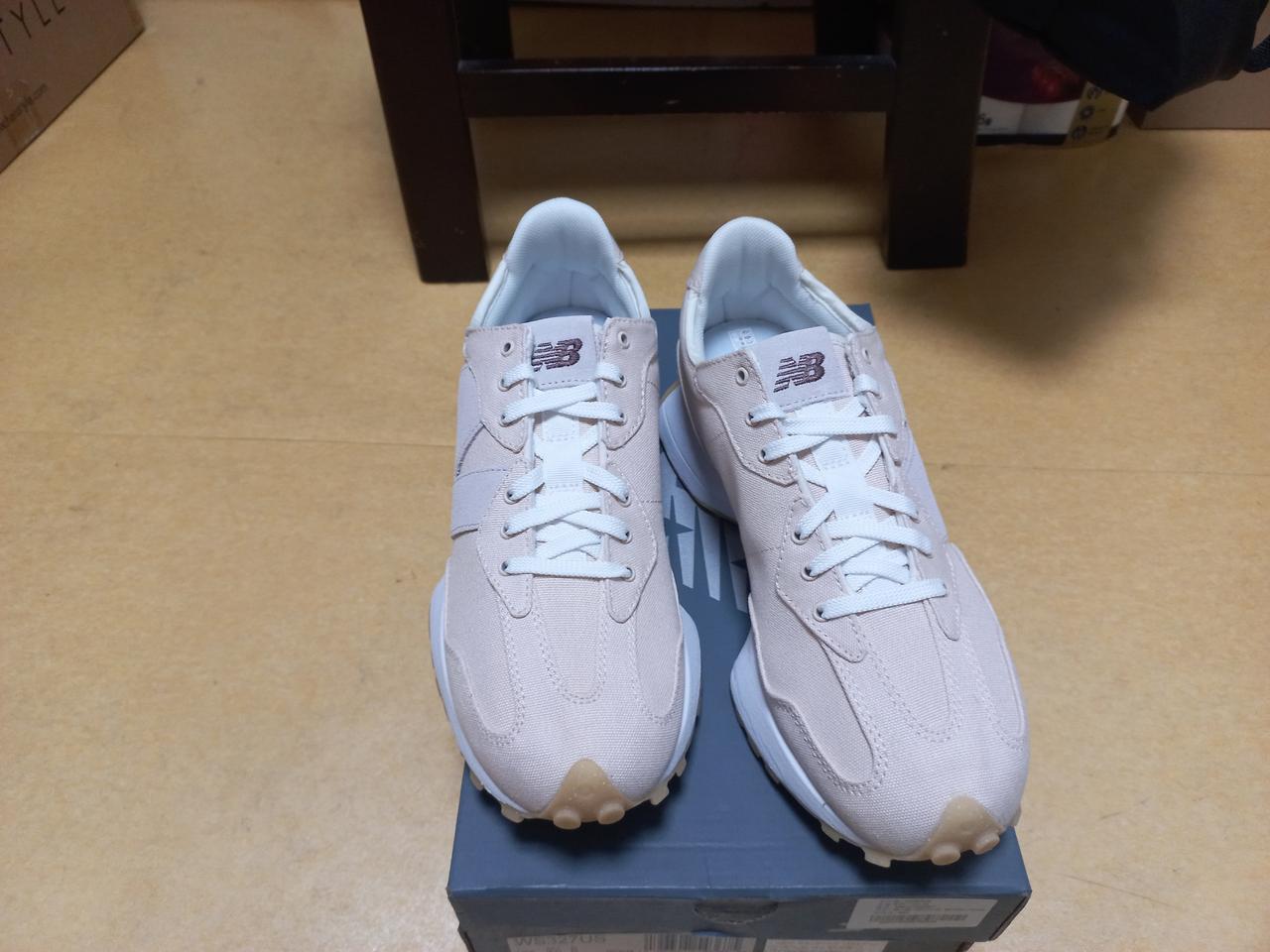 [260] 뉴발란스 327 아이보리 EU41 새상품