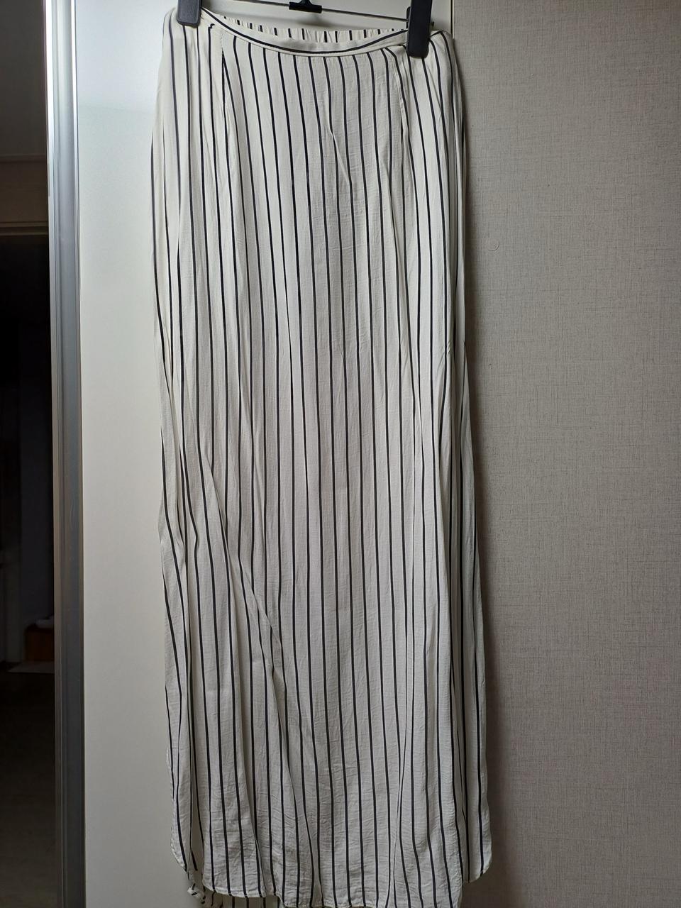 부들부들 레이온 원단 롱스커트 겸용 튜브탑