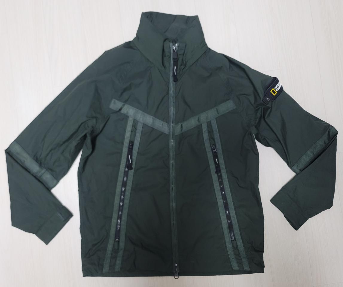 (M)내셔널지오그래픽 하이넥지퍼 바람막이 자켓 판매합니다