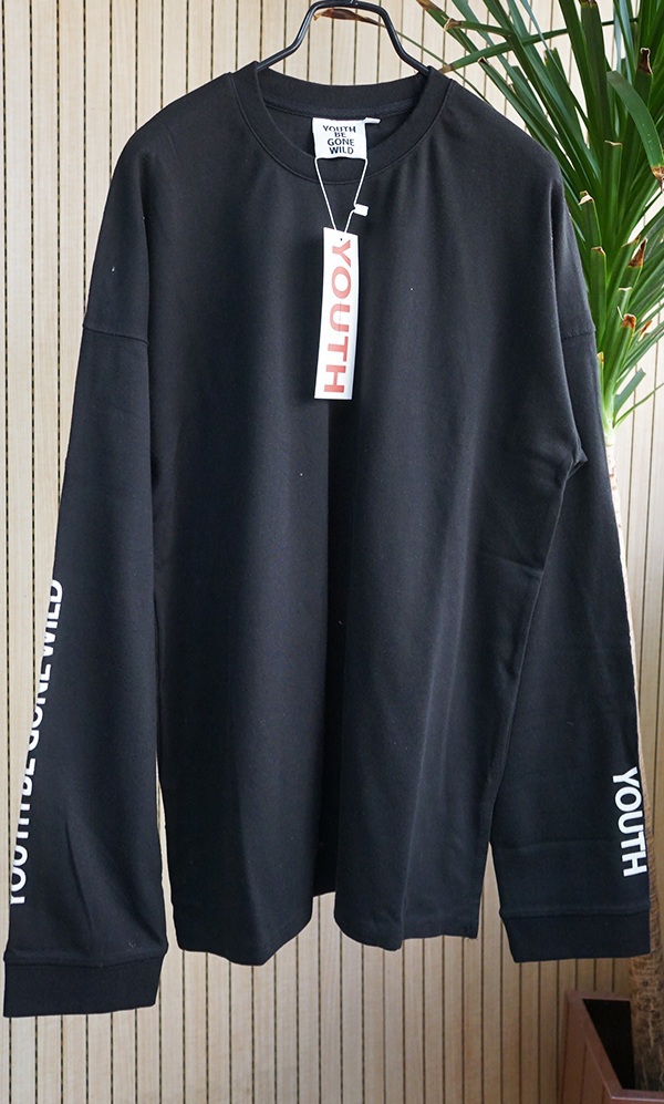 Youth 맨투맨티  M 사이즈