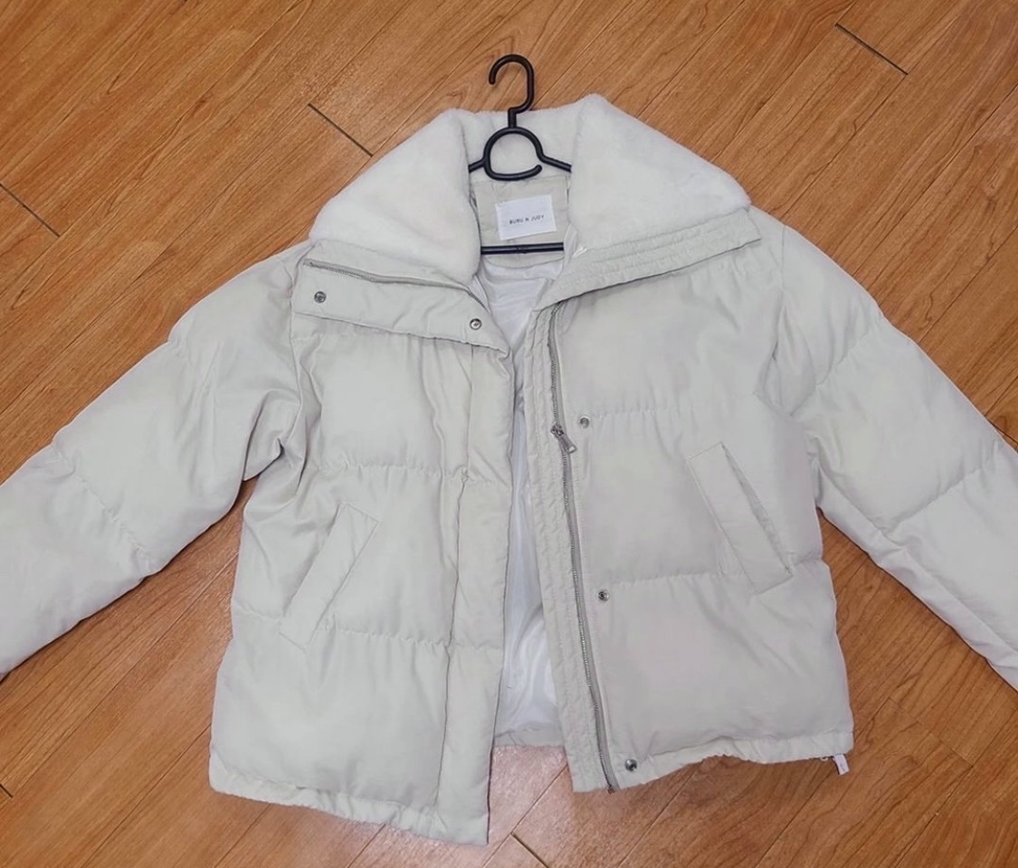 BURU N JUDY 아이보리 패딩