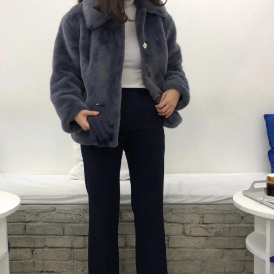 다크그레이 페이크 퍼 자켓