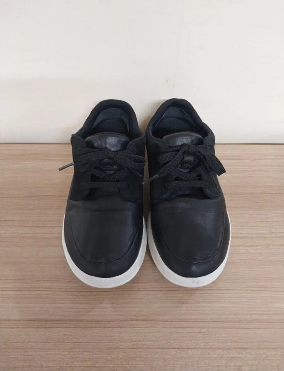 여성 핏플랍 스포티팝 스니커즈 (US 6 / 230)