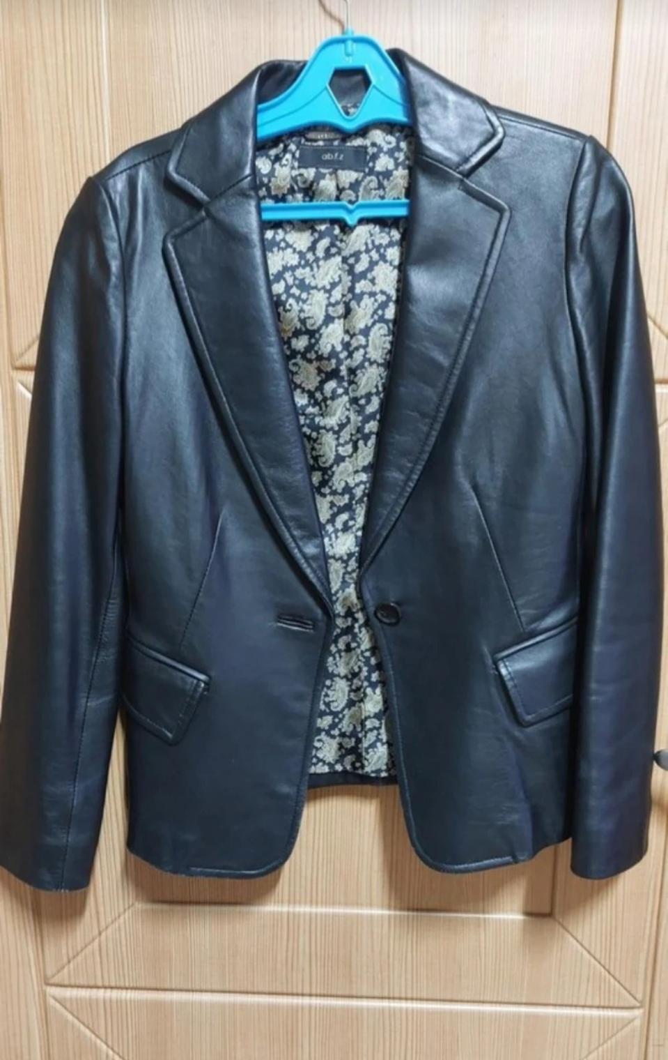 abfz 여성 블랙 가죽자켓. 85. 44-55.