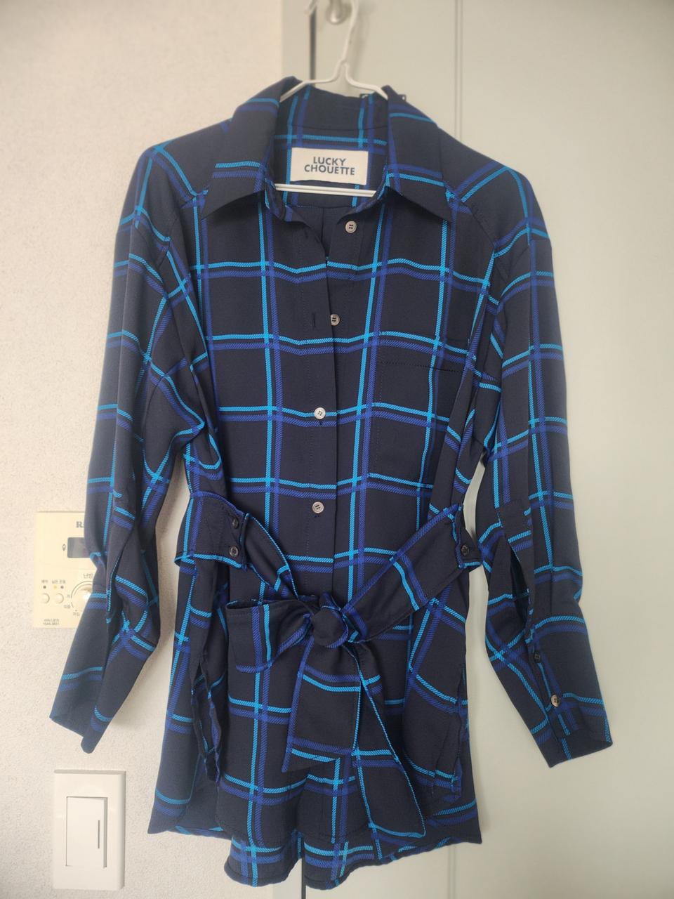 럭키슈에뜨 셔츠 블라우스