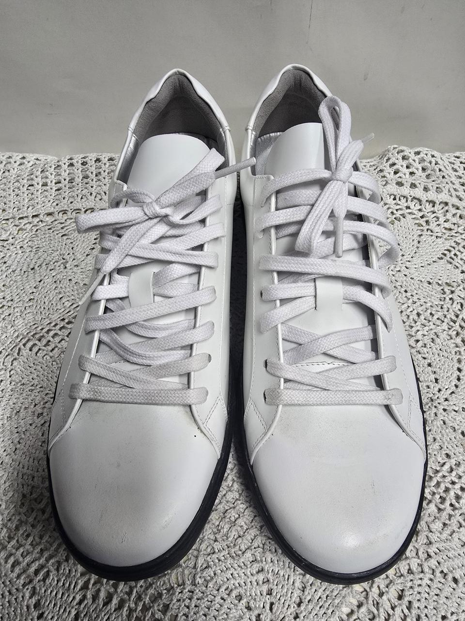 펠라스 스니커즈 275