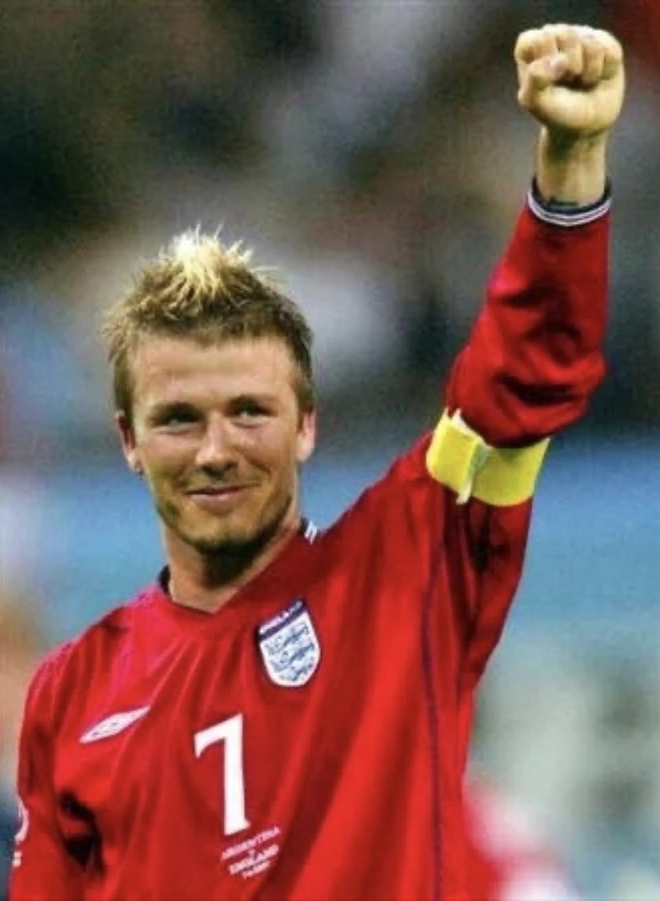 [S] 엄브로 잉글랜드 국대 02-04 어웨이 베컴 마킹 유니폼