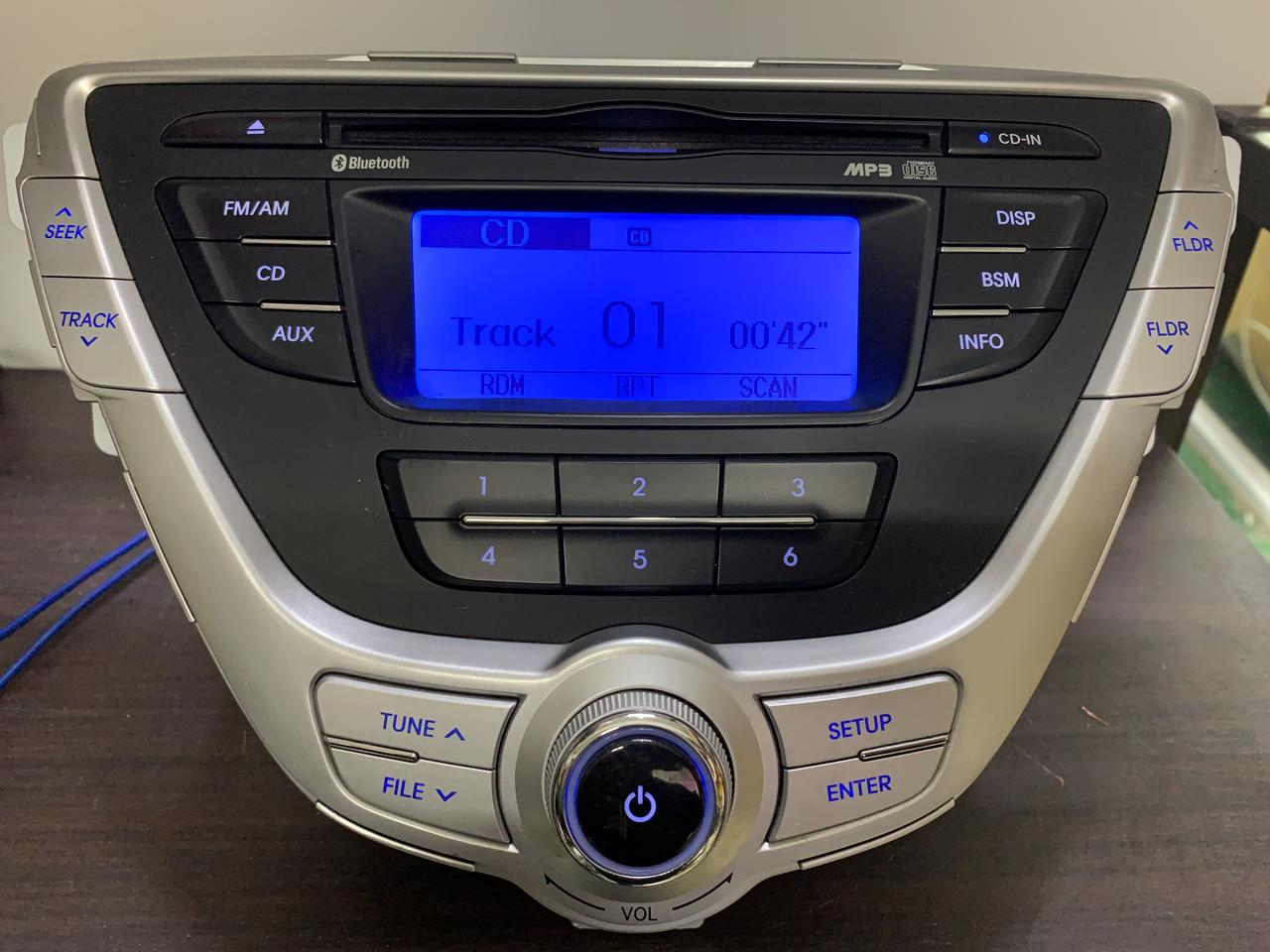 아반테MD 순정 2세대 블루투스,USB,AUX 자출 데크 팝니다.