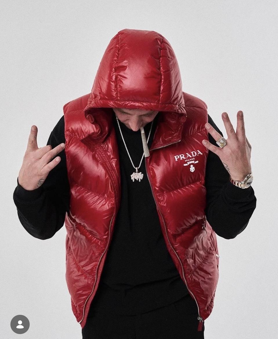 새상품 프라다 리나일론 패딩 조끼 다운 베스트