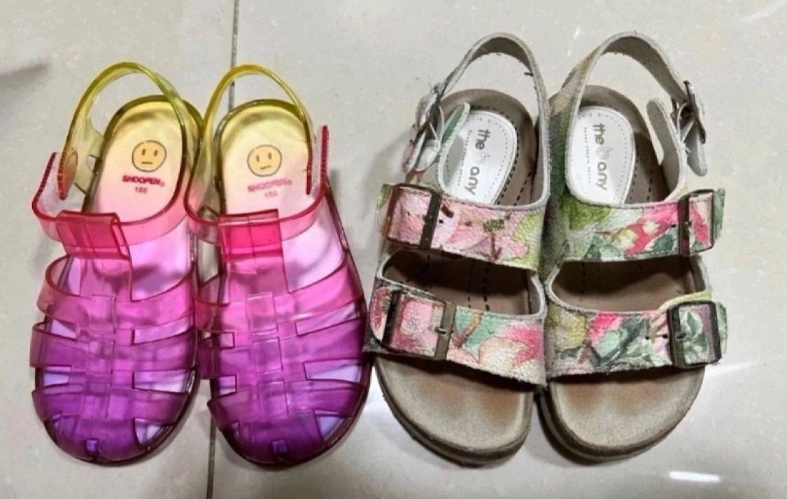여아샌들2켤레(180사이즈)