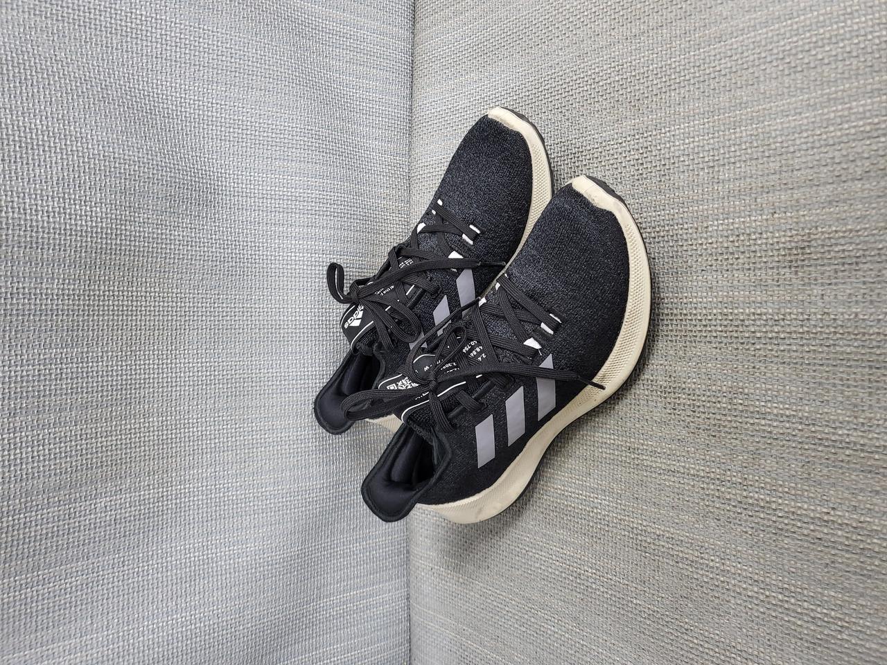 아디다스 런닝화 235