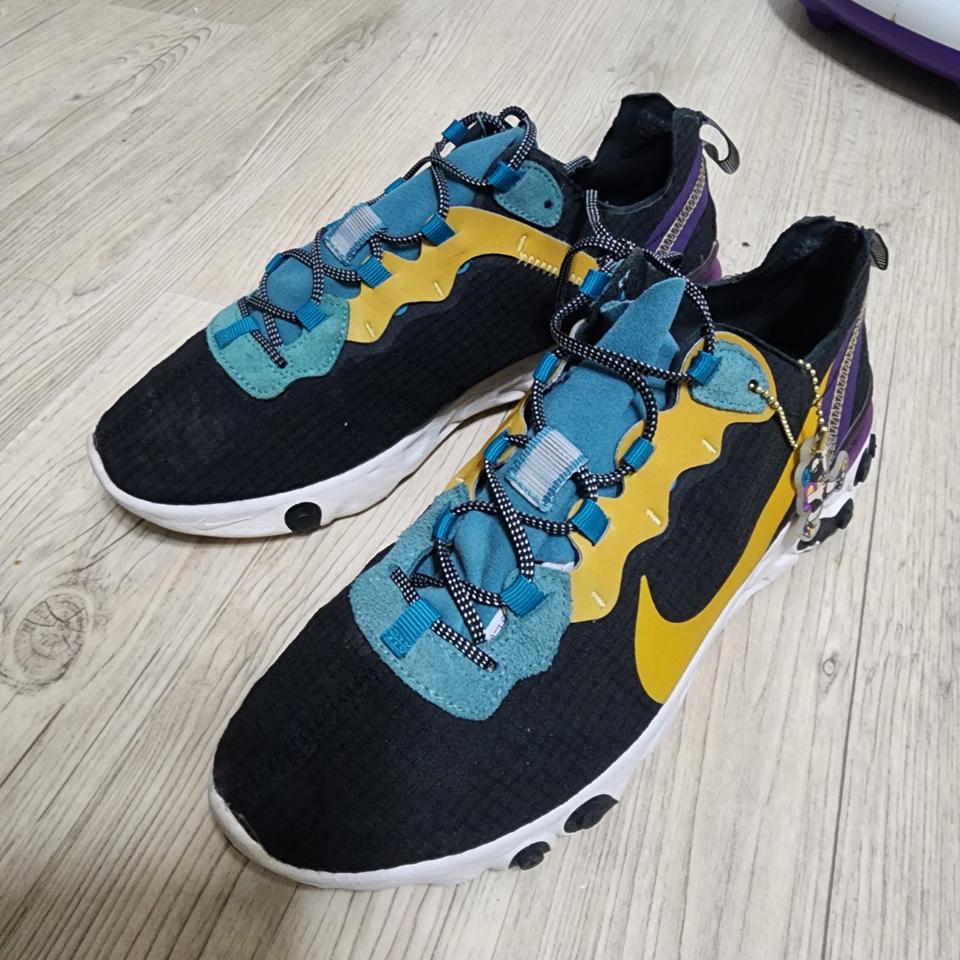 나이키 리액트 엘리먼트55 프리미엄 255mm