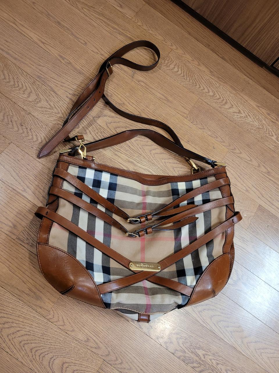 버버리 호보 크로스백