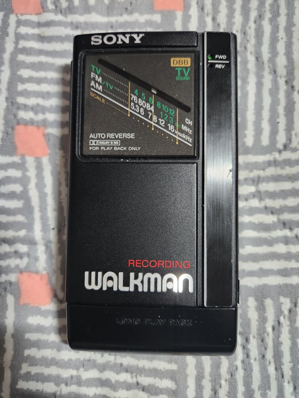 소니워크맨 F-404