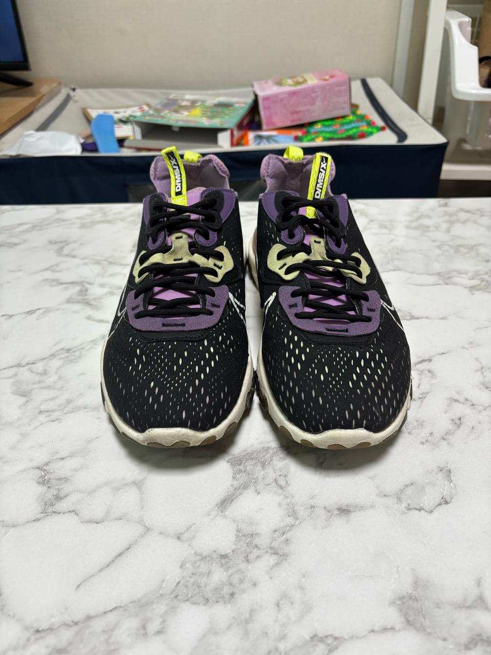 나이키 리액트 비전 그래비티 275