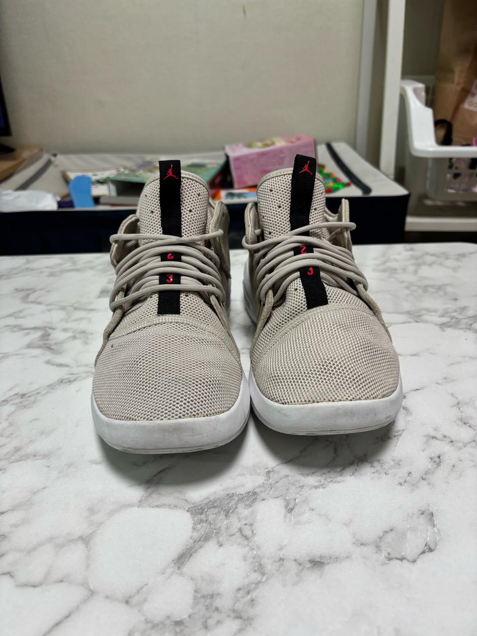 나이키 에어조던 퍼스트클래스 275