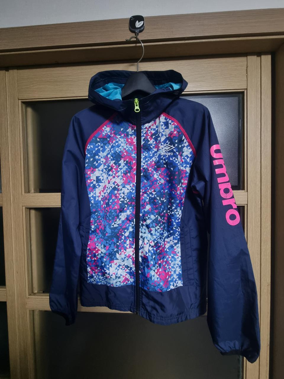 엄브로 바람막이 후드집업s