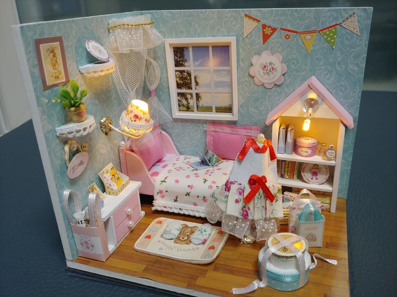 diy 미니어처 하우스 완성품(카멜라의 공주방) 판매합니다