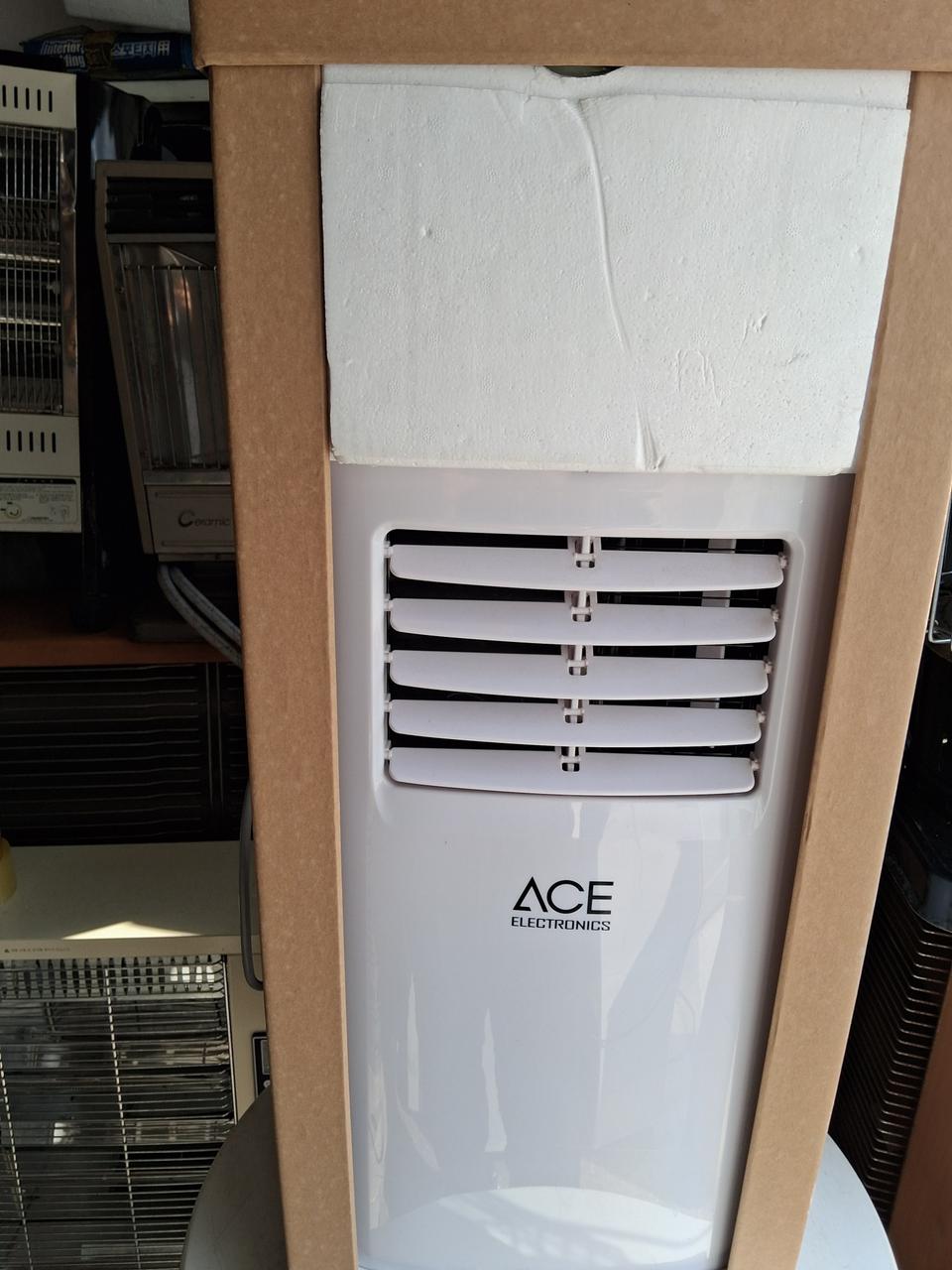 에어컨 에이스이동형  에어컨  거의새재품 리모컨 거치대 호스포함 풀세트