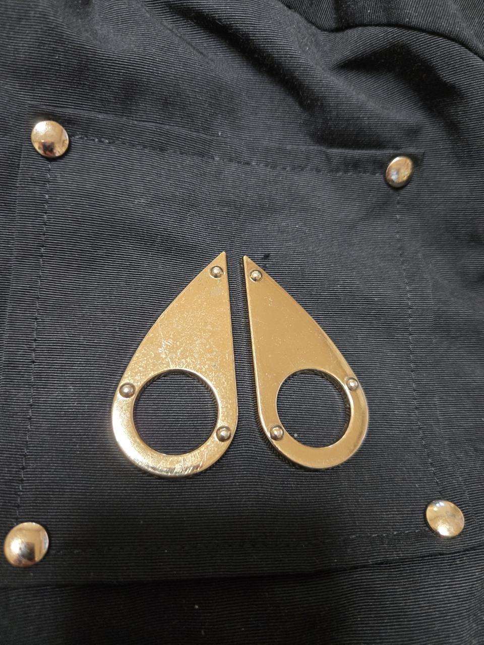 정품/무스너클  금장로고  후드아우터 L