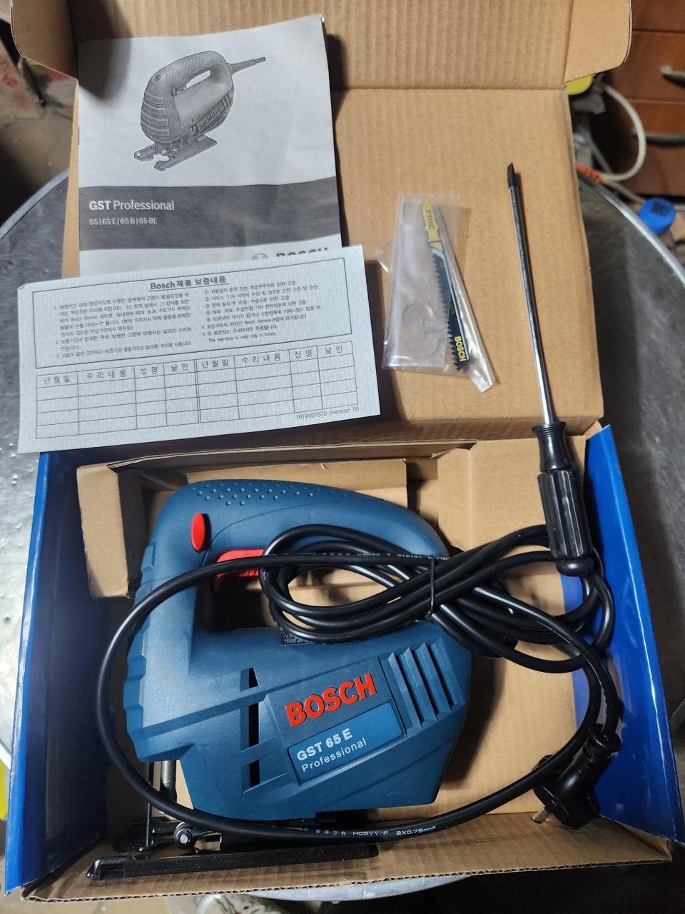 보쉬 직소기 GST65E 미사용품 팝니다
