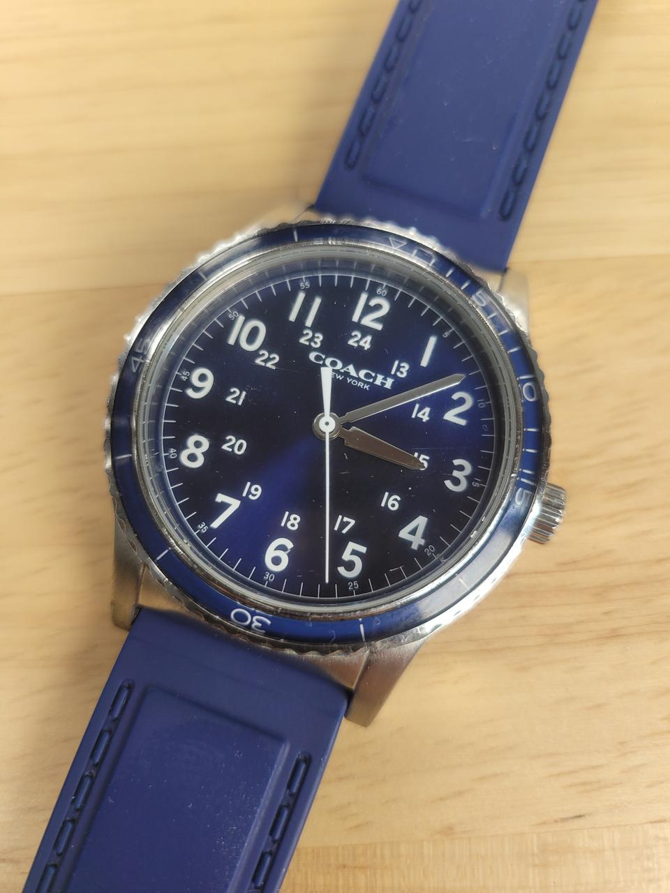 코치 남자시계