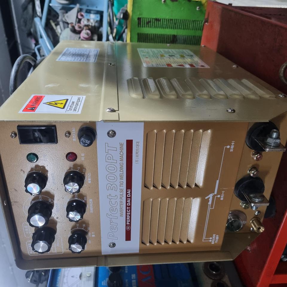 퍼펙트대대 알곤용접기 300A 45만원
