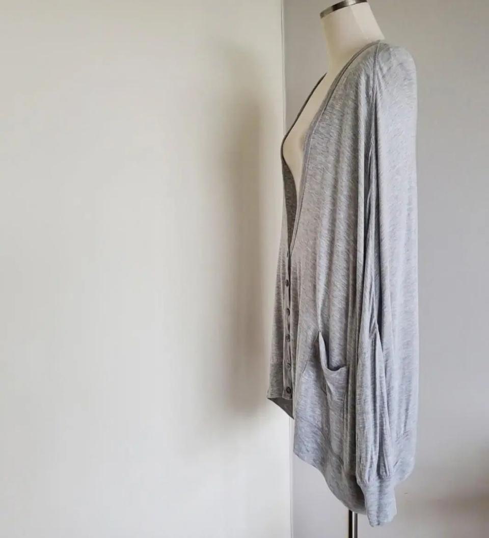 [♡BIG SALE♡]실키 언발 가디건