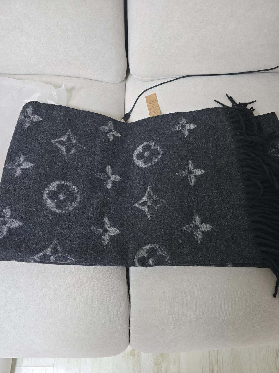 머플러(새상품.박스없음)