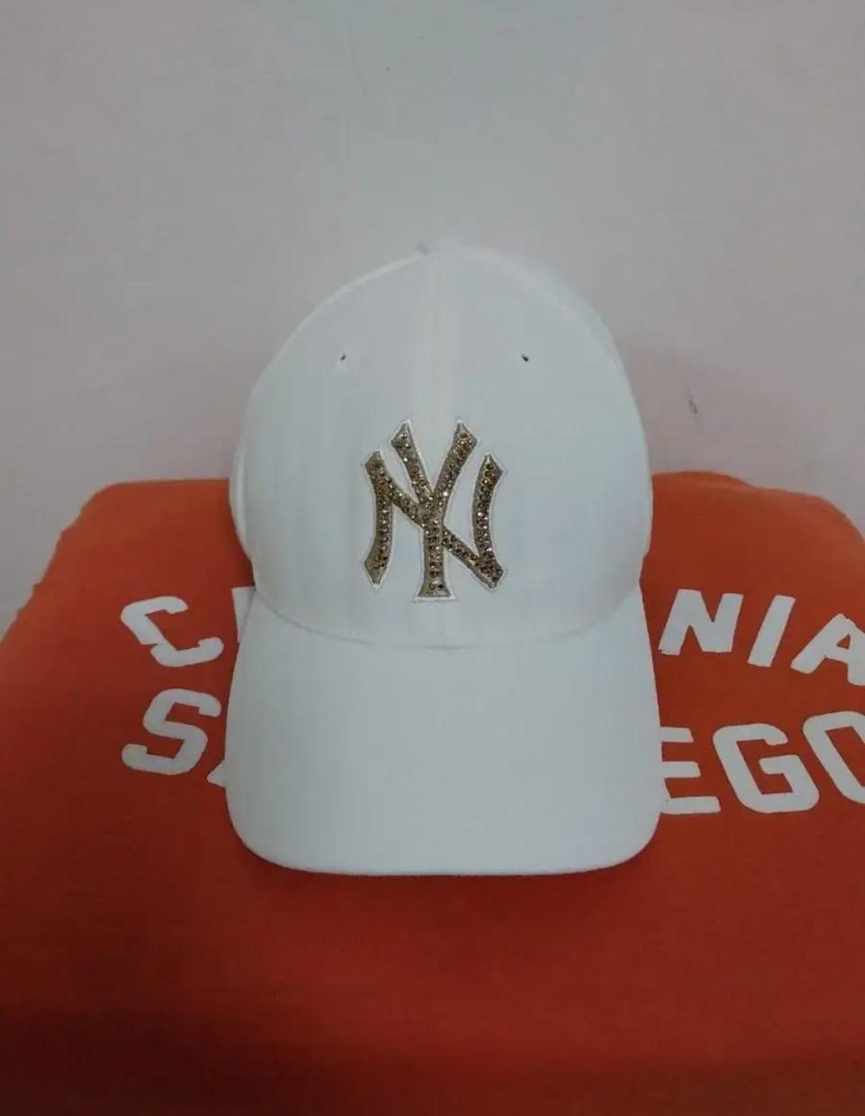 여성 MLB 큐빅 로고 야구모자, 볼캡  (한정판)