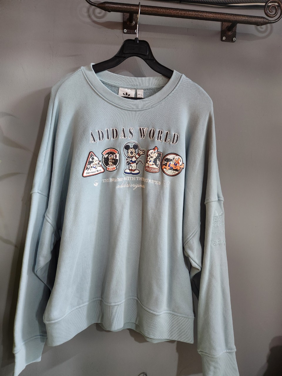 아디다스&디즈니(정품)M(여성)(셔츠)♥