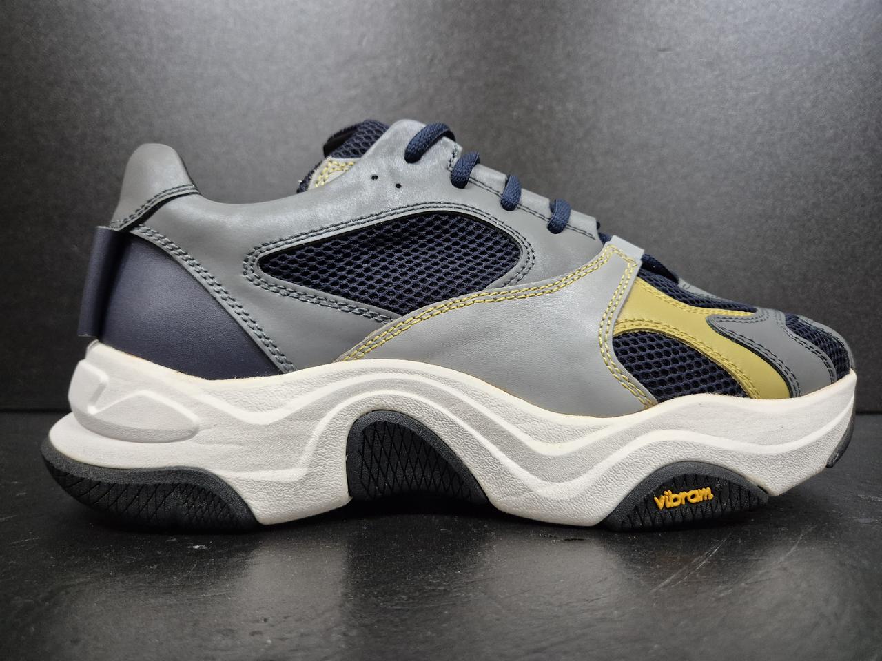 솔리드옴므 남성 스니커즈 270