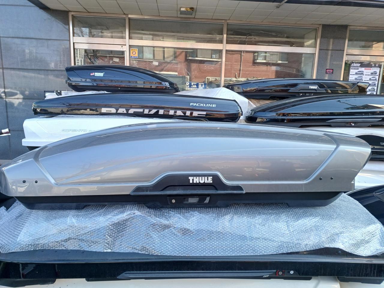 툴레 모션xt xl 티탄유광 500L 중고루프박스