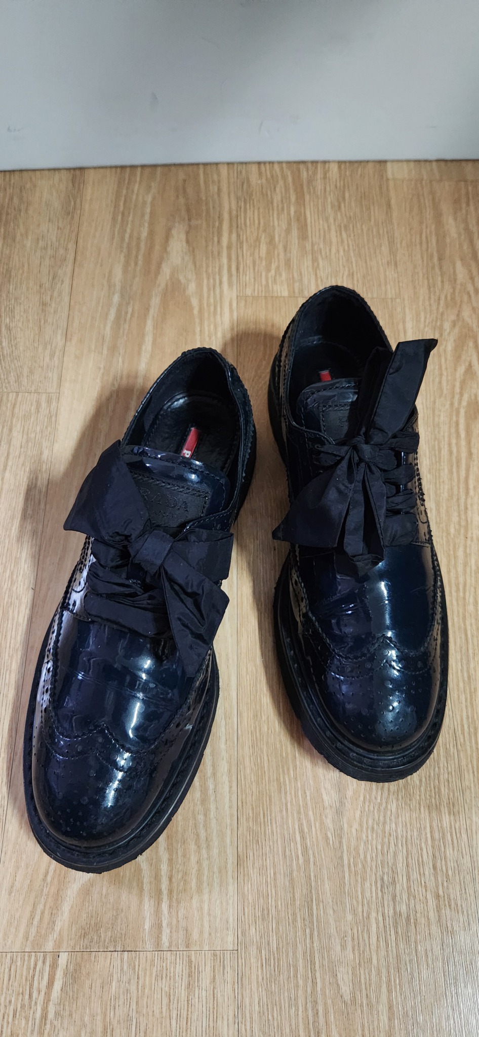 (36.5/235)프라다신발 윙팁 페이던트 더비슈즈