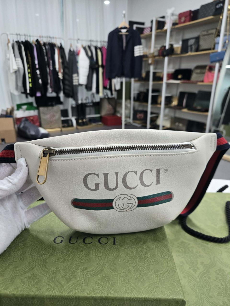 [40%할인] 구찌 띠로고 벨트백 힙색