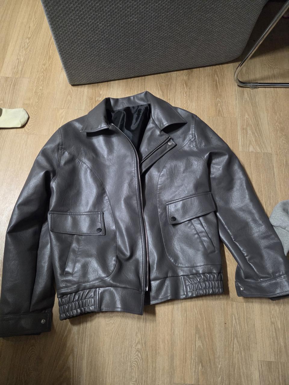 회색 가죽봄버자켓 105