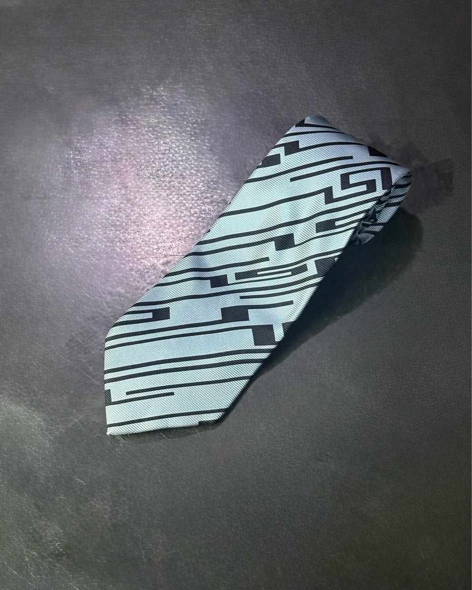 베르사체 클래식 블랙 하늘색 기하학 패턴 실크 넥타이 명품 락시크 펑크