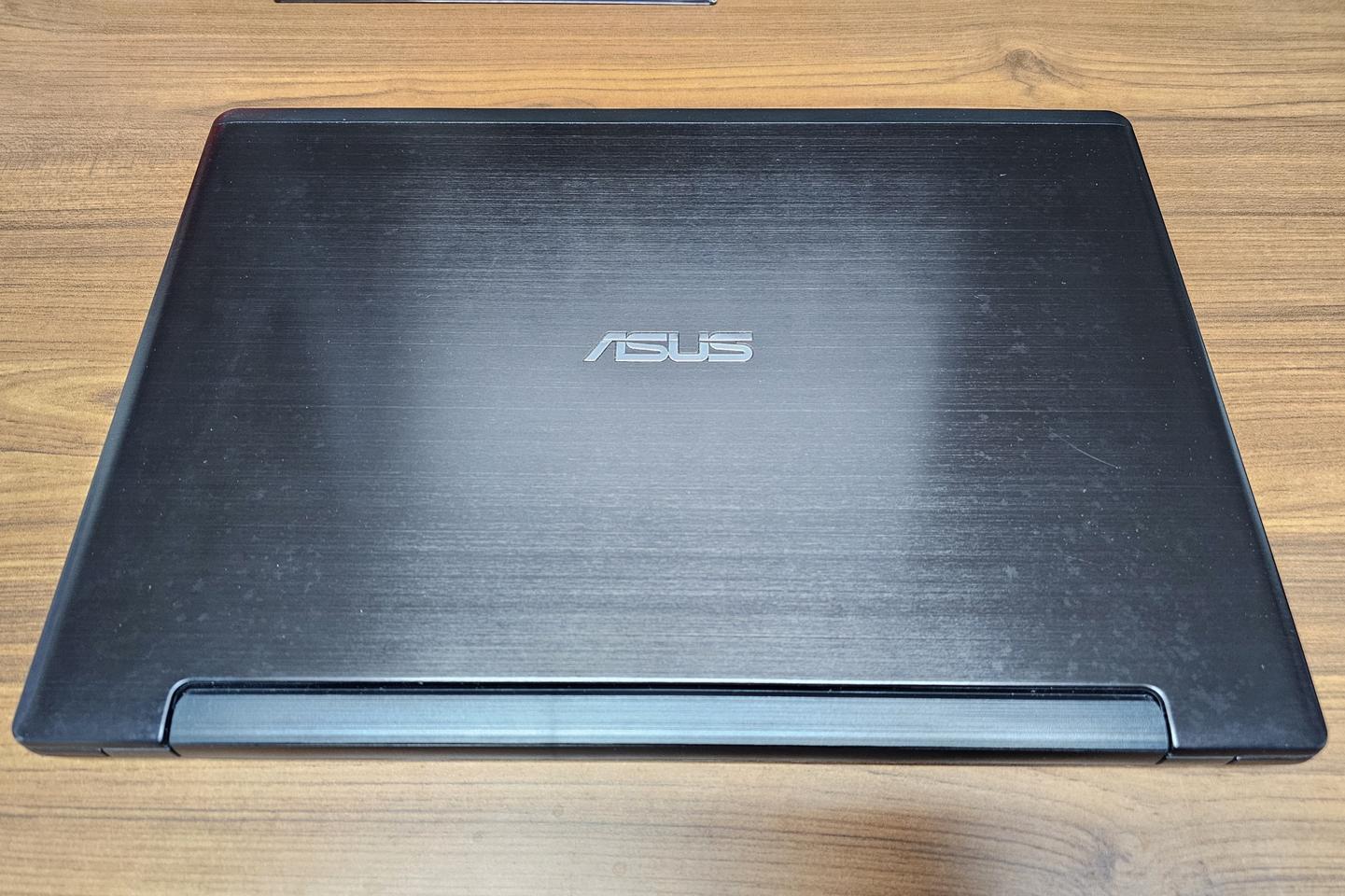 롤, 발로란트 되는 ASUS 노트북 팝니다.