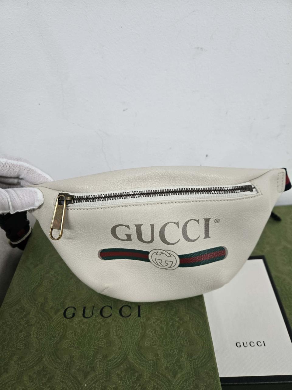 [정품][A급] 구찌 띠로고 벨트백 힙색