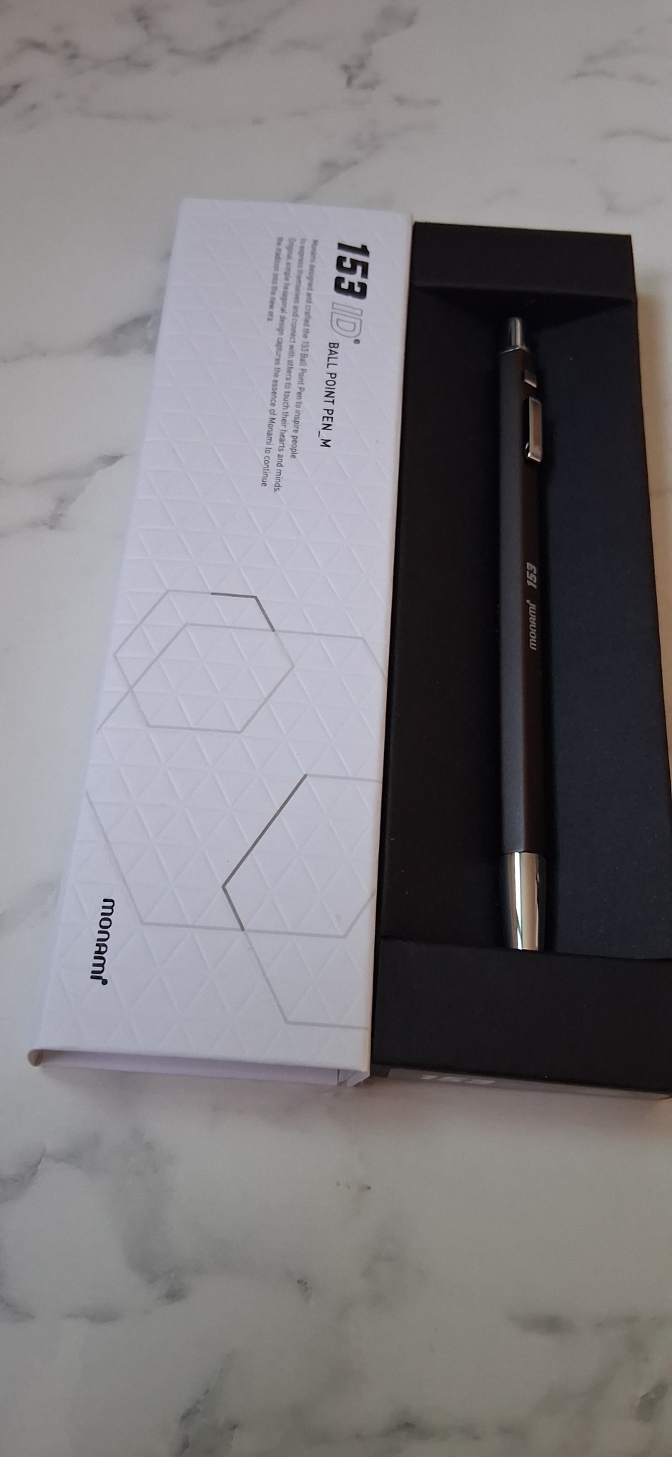 모나미 153ID M  볼펜.미사용.새상품  케이스포함.