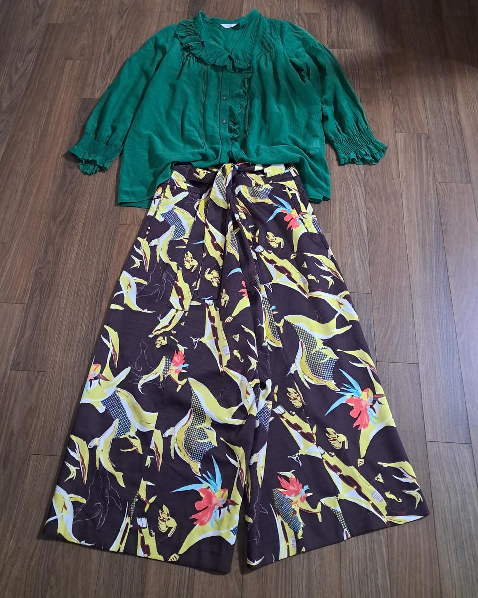 한섬 타임 치마바지 44ㅡ55