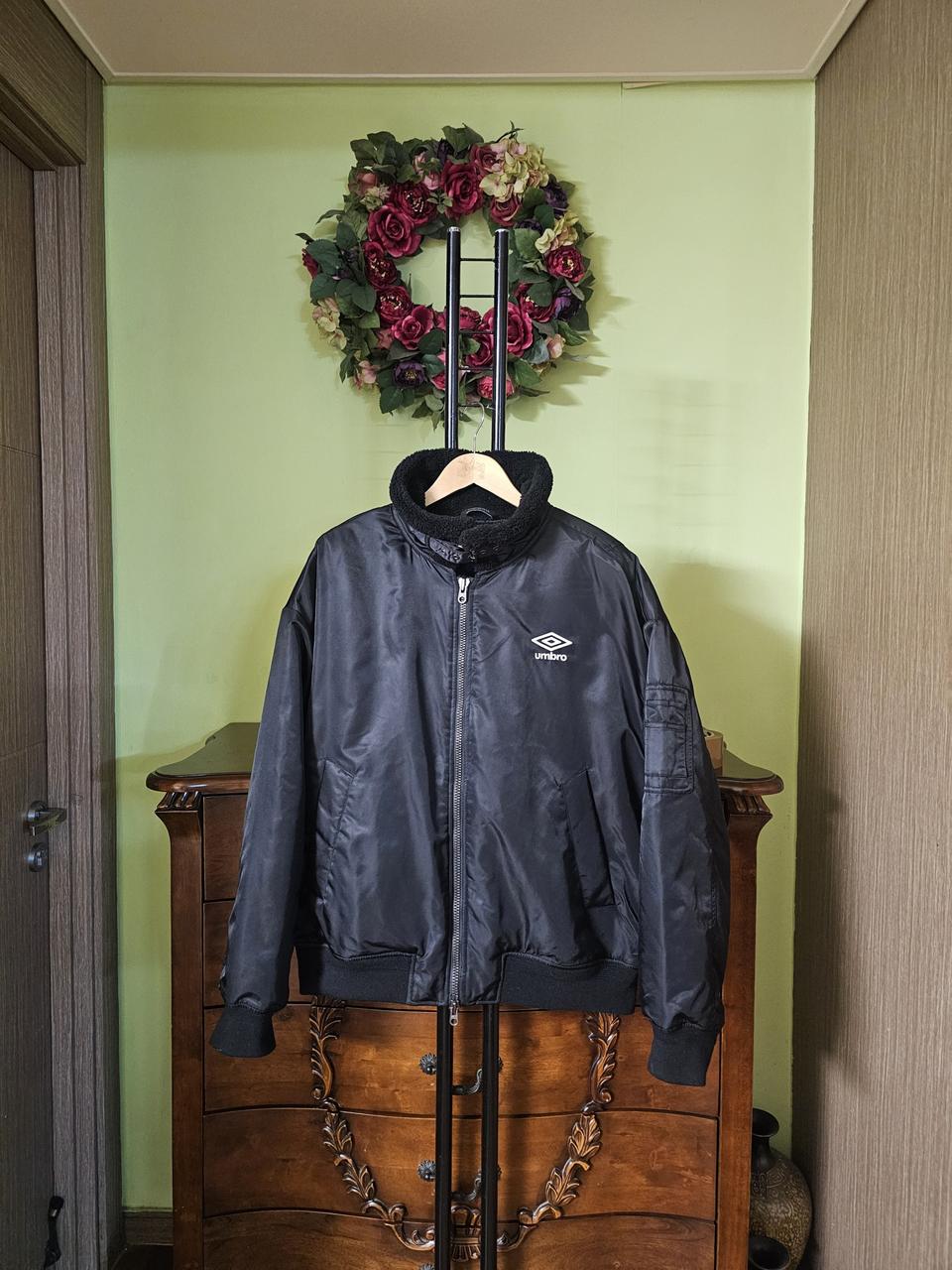 엄브로 항공점퍼(2022년)