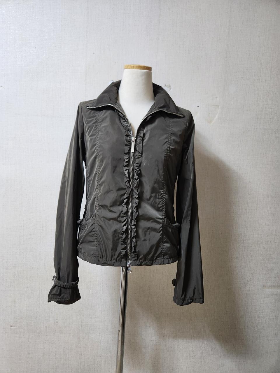 알마니 진 바람막이 자켓