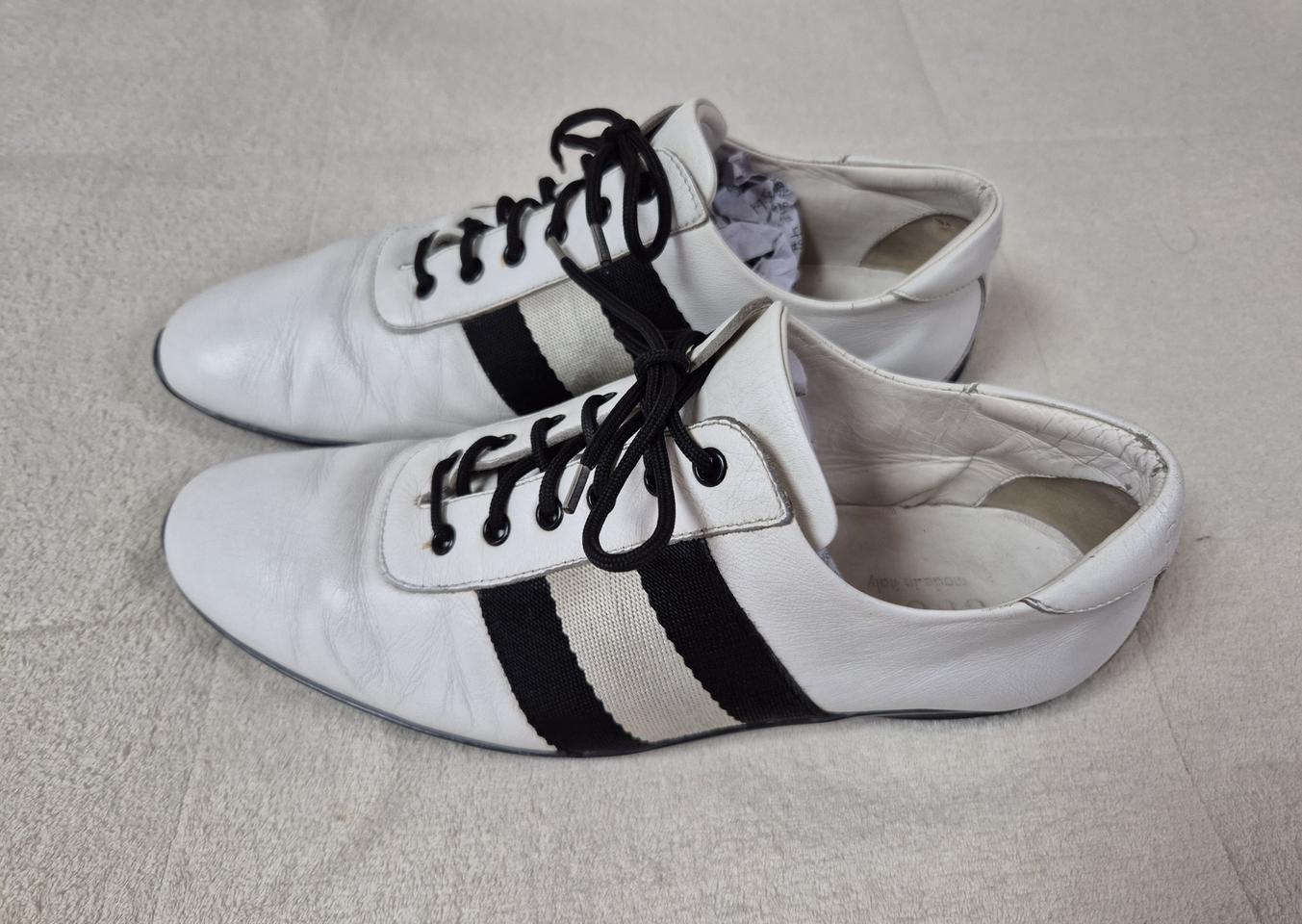 구찌 화이트 스니커즈