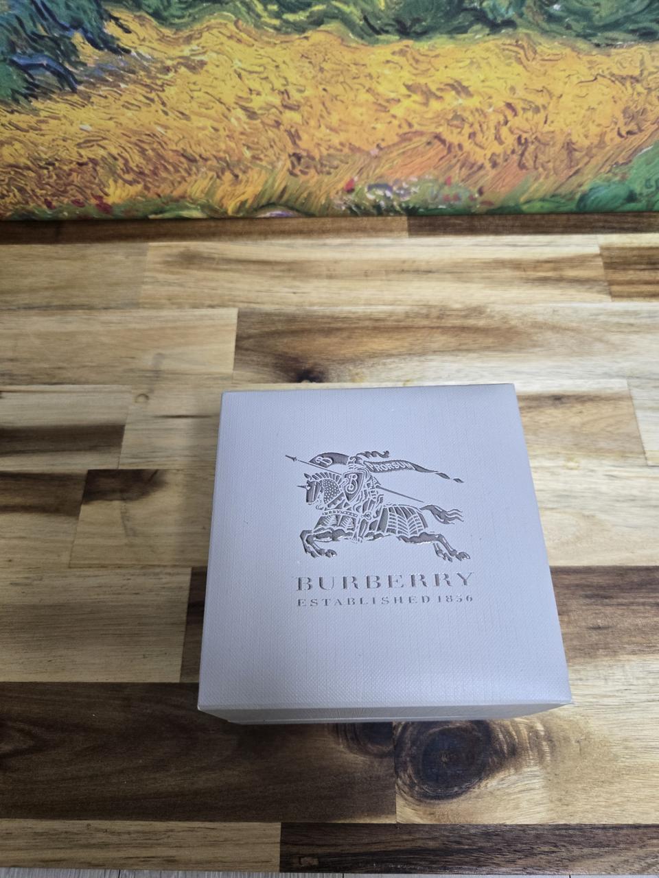 버버리 여성시계