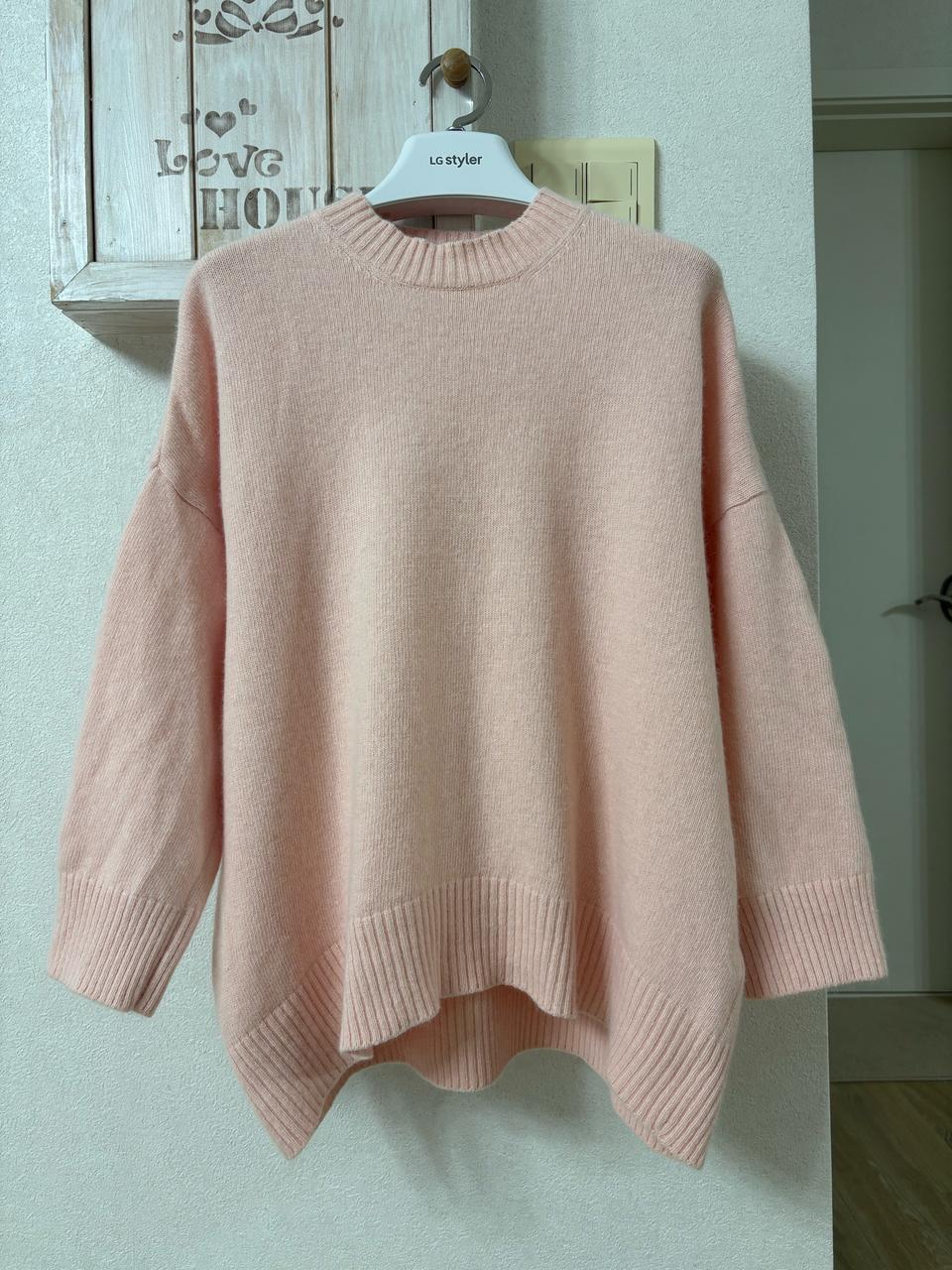 스튜디오톰보이 오버핏 언발 니트