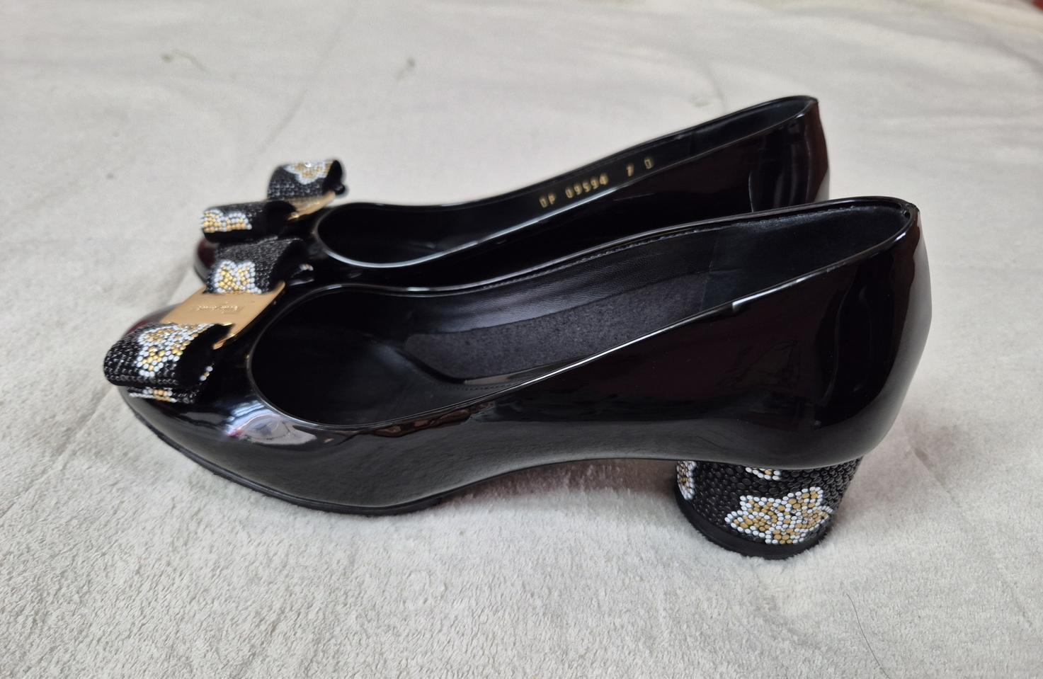 페라가모  플랫 발라리본 구두